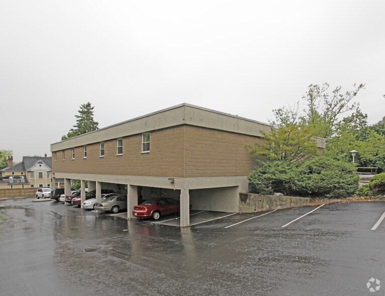 180 E Central Ave, Pearl River, NY à louer - Photo de l’immeuble – Image 2 sur 11