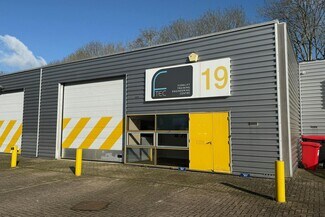 Plus de détails pour Kembrey Park, Swindon - Industriel/Logistique à louer