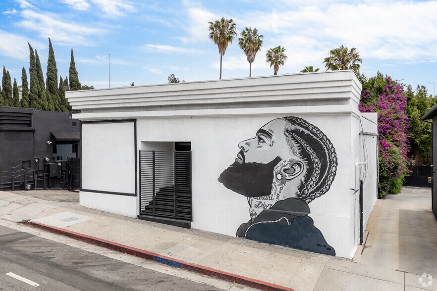 1952 N Cahuenga Blvd, Los Angeles, CA à louer - Photo de l’immeuble – Image 2 sur 13