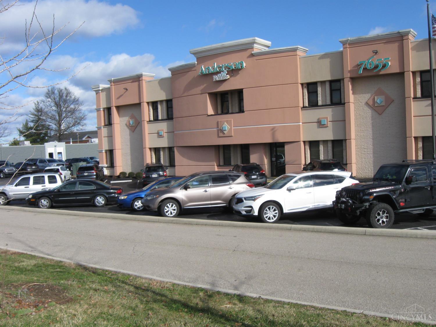 7655 Five Mile Rd, Cincinnati, OH à vendre Photo principale– Image 1 sur 24