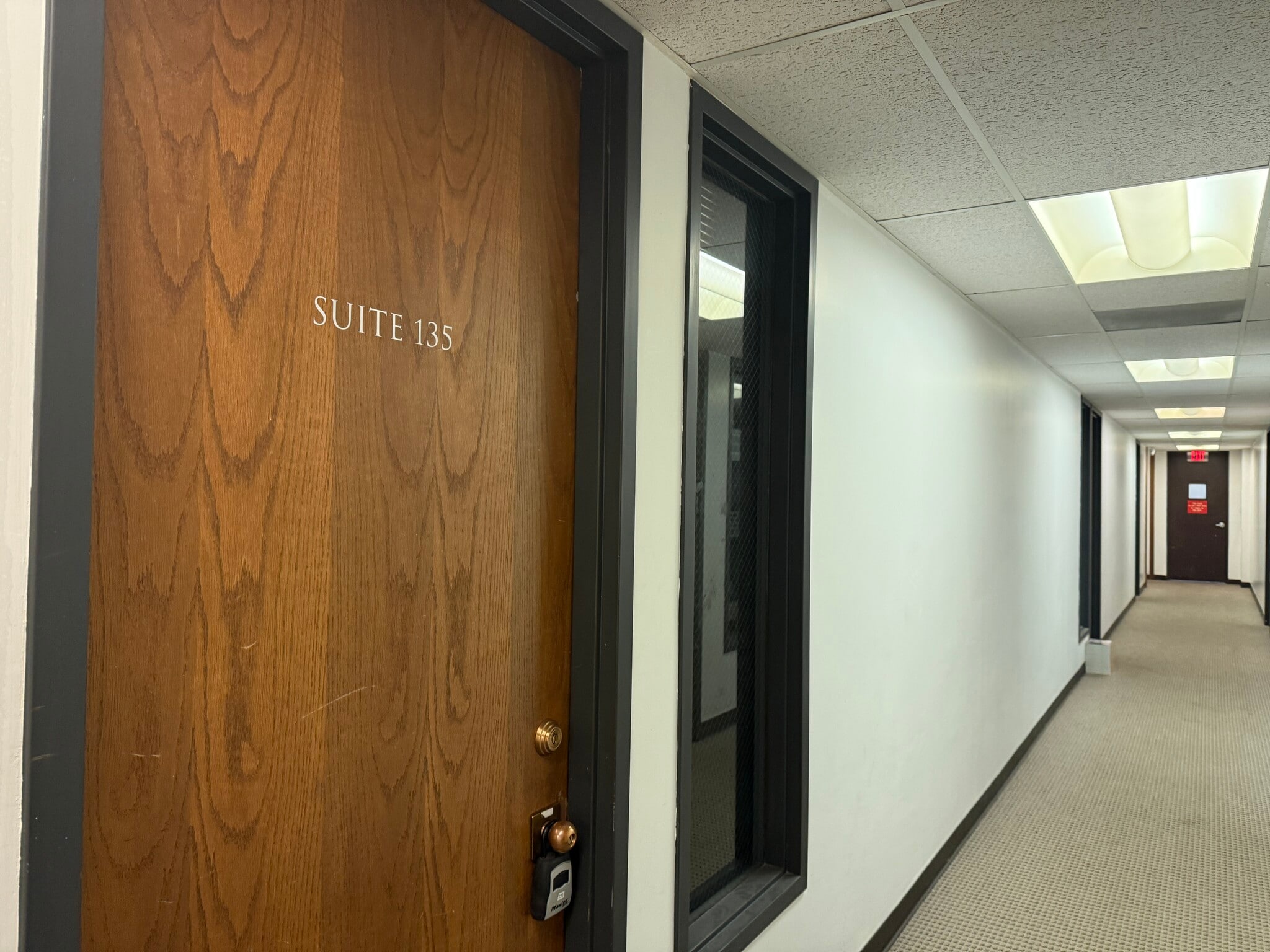 10730 E Bethany Dr, Aurora, CO à louer Hall d’entrée– Image 1 sur 20