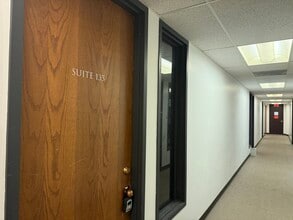 10730 E Bethany Dr, Aurora, CO à louer Hall d’entrée– Image 1 sur 20