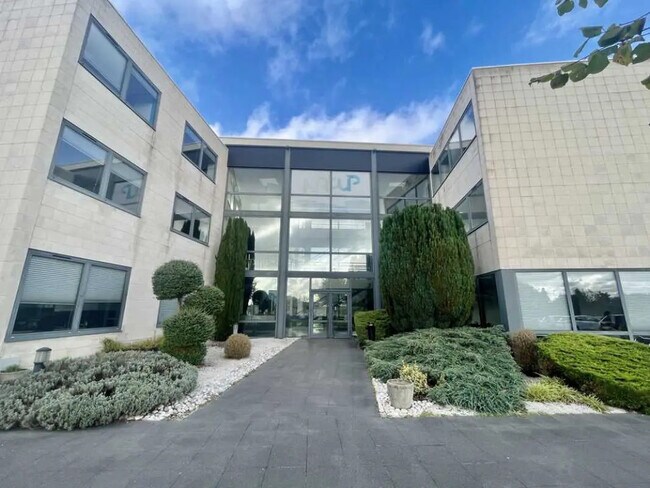 Plus de détails pour Bureau à vendre