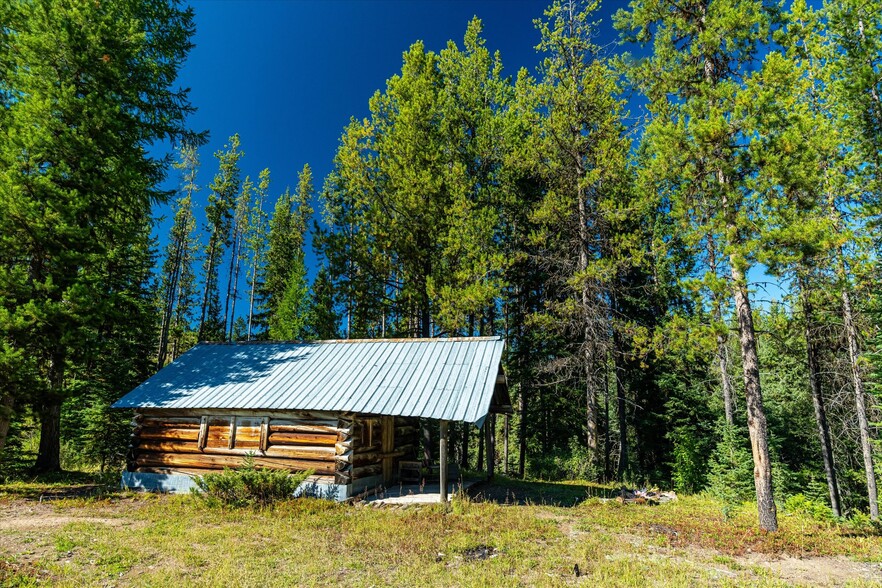 Nhn Logan Creek Road, Kila, MT à vendre - Photo de l’immeuble – Image 3 sur 97