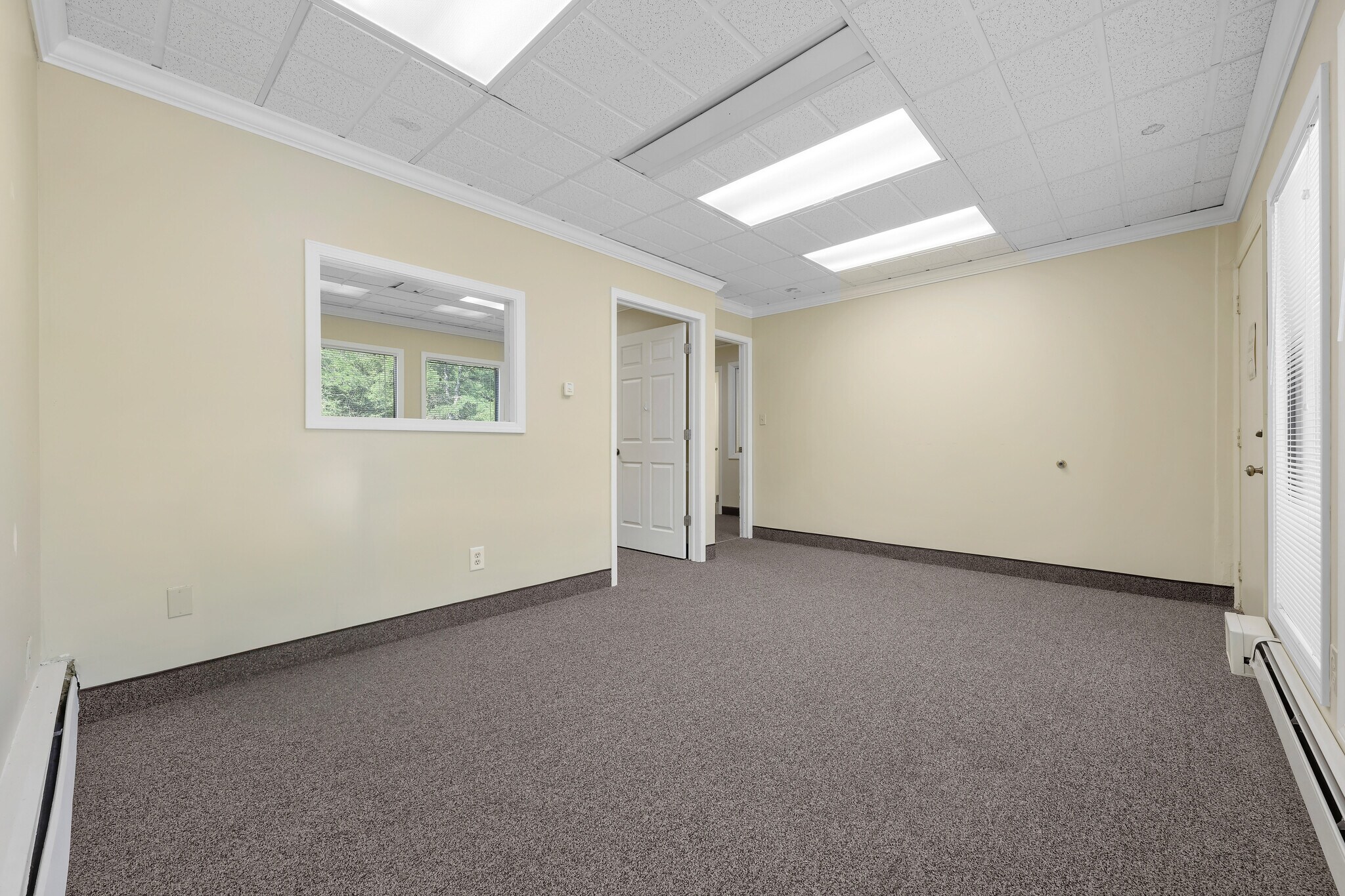 8180 Brecksville Rd, Brecksville, OH à louer Photo de l’immeuble– Image 1 sur 14