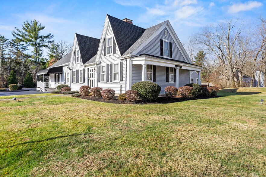 4 W Washington St, Hanson, MA à vendre - Photo de l’immeuble – Image 2 sur 26