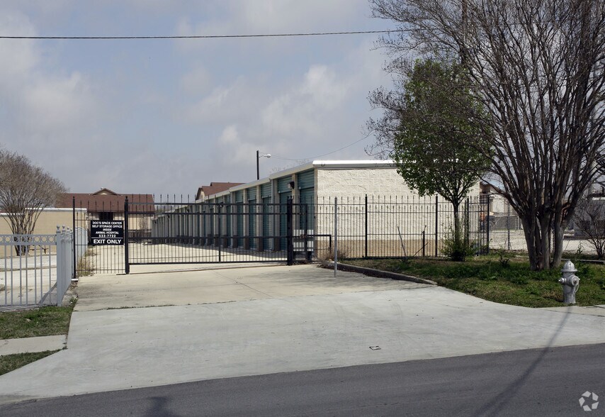 3608 S Gevers St, San Antonio, TX à vendre - Photo de l’immeuble – Image 2 sur 3