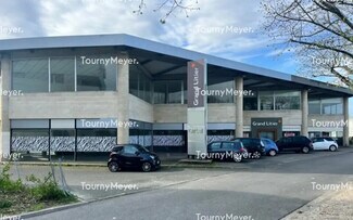 Plus de détails pour Local commercial à louer