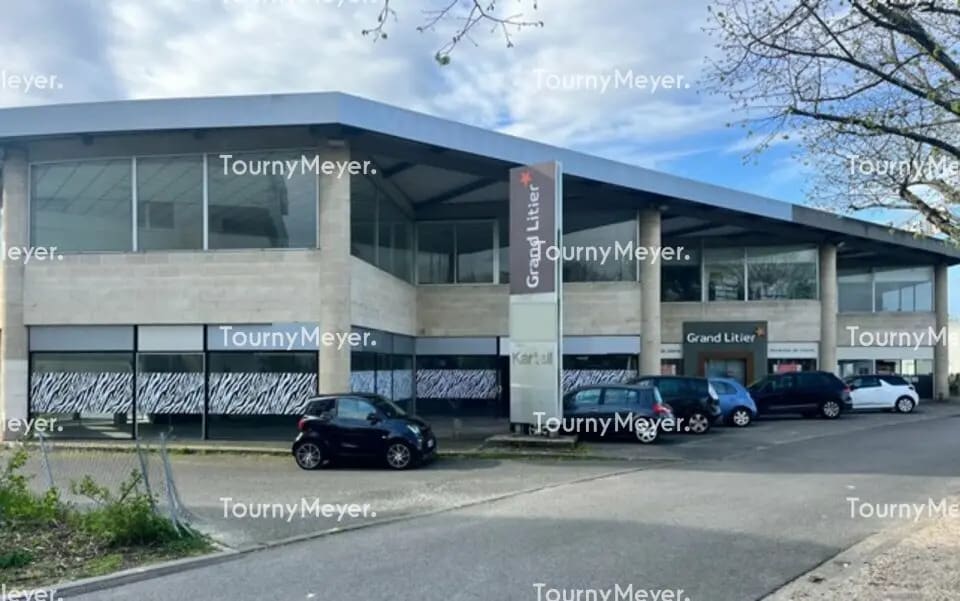 Local commercial dans Mérignac à louer Photo de l’immeuble– Image 1 sur 5