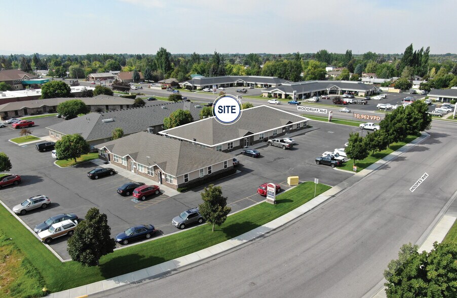 655-665 S Woodruff Ave, Idaho Falls, ID à louer - Photo de l’immeuble – Image 2 sur 8