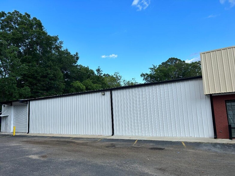 3226 Saint Stephens Rd, Mobile, AL à vendre - Photo de l’immeuble – Image 2 sur 7