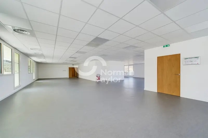 Bureau dans Castelnau-le-Lez à louer - Photo de l’immeuble – Image 3 sur 18
