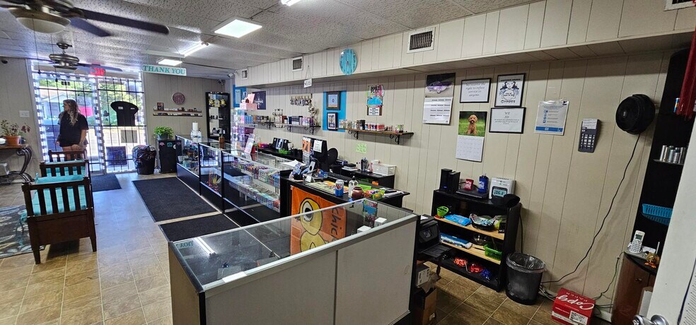 4209 Broadway Ave, Haltom City, TX à vendre - Photo de l’immeuble – Image 3 sur 11