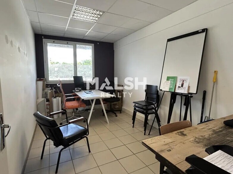 Bureau dans Brignais à louer - Photo de l’immeuble – Image 2 sur 7