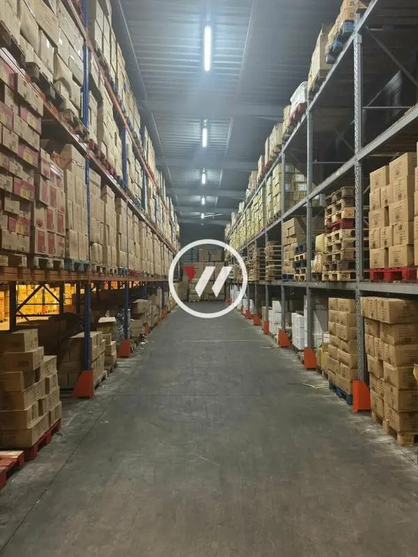 Industriel/Logistique dans Sarcelles à louer Photo de l’immeuble– Image 1 sur 9