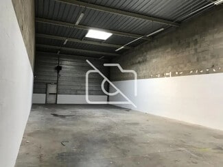 Plus de détails pour Industriel/Logistique à louer