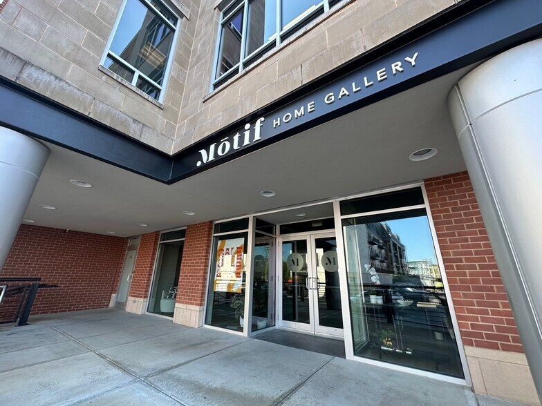18 Division St, Saratoga Springs, NY à vendre - Photo de l’immeuble – Image 2 sur 2