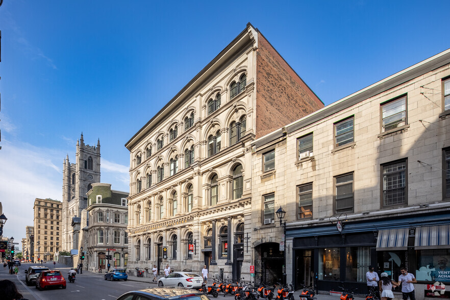 200-212 Rue Notre-Dame O, Montréal, QC à louer - Photo de l’immeuble – Image 3 sur 5