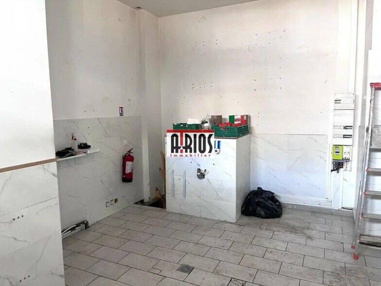 Local commercial dans Toulon à louer - Photo de l’immeuble – Image 2 sur 8