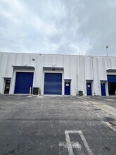 1450 SW 3rd St, Pompano Beach, FL à louer Photo de l’immeuble– Image 2 sur 3