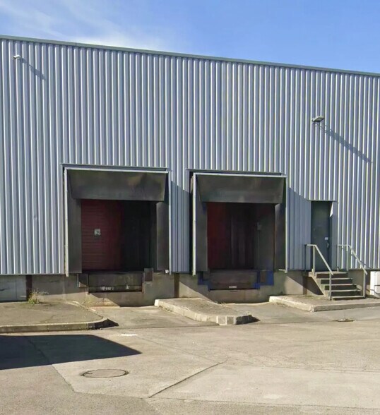 Industriel/Logistique dans Besançon à louer - Photo de l’immeuble – Image 2 sur 3