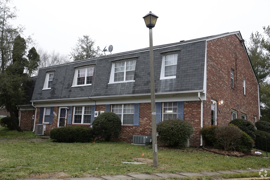 9502-9781 Hagel Cir, Lorton, VA à vendre - Photo principale – Image 1 sur 10