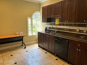 10888 Crabapple Rd, Roswell, GA à louer Photo de l’immeuble– Image 2 sur 13