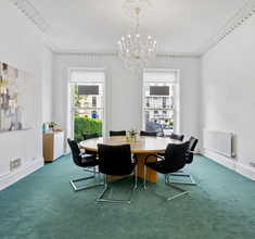29 Cambray Pl, Cheltenham à louer Photo intérieure– Image 2 sur 2