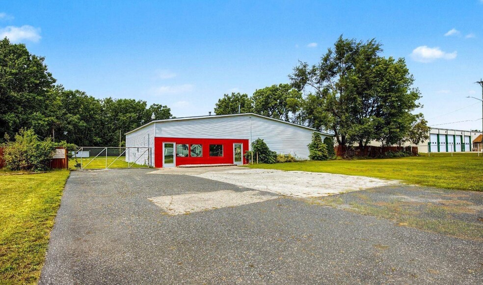 3905 32nd St, Port Huron, MI à vendre - Photo de l’immeuble – Image 2 sur 49