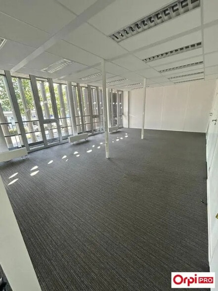 Bureau dans Trégueux à louer - Photo intérieure – Image 1 sur 3