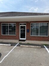 811-813 S Oakland St, Gastonia, NC à louer Photo de l’immeuble– Image 1 sur 18