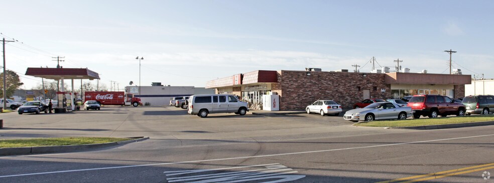 415 N Rockwell Ave, Oklahoma City, OK à vendre - Photo principale – Image 2 sur 3