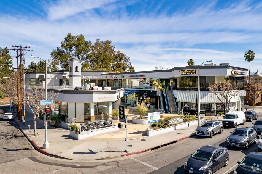 12265 Ventura Blvd, Studio City, CA à louer - Photo de l’immeuble – Image 3 sur 17
