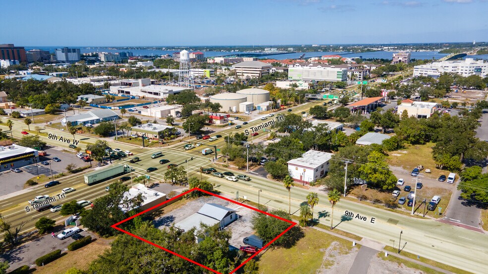 108 9th Ave E, Bradenton, FL à vendre - Photo de l’immeuble – Image 1 sur 18
