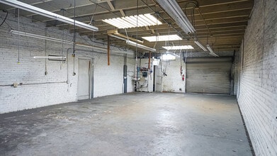 5702 S Santa Fe Ave, Vernon, CA à louer Photo intérieure– Image 1 sur 3