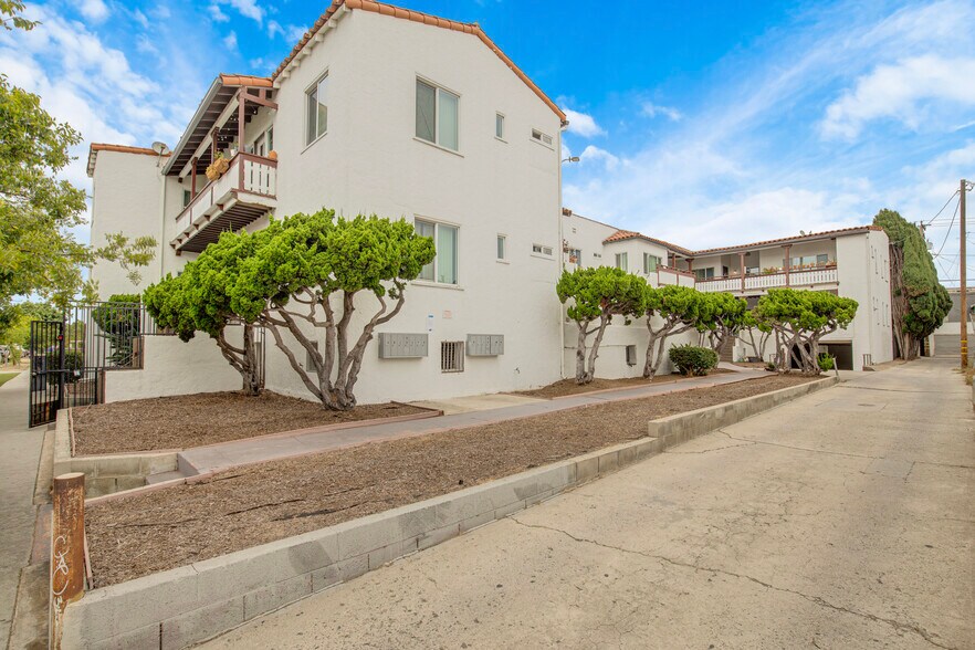 1430 Elm Ave, Long Beach, CA à vendre - Photo de l’immeuble – Image 2 sur 22