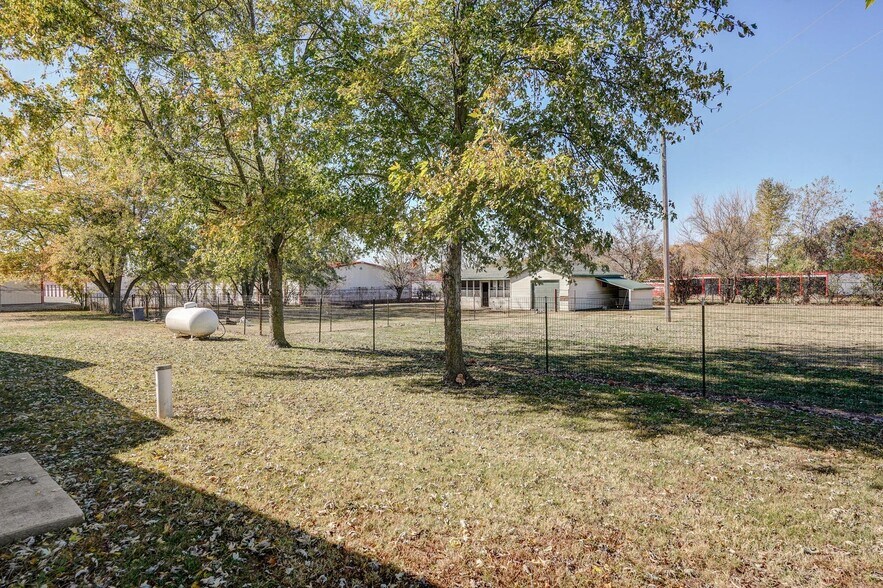 11159 Lawrence 1163, Mount Vernon, MO à vendre - Photo de l’immeuble – Image 3 sur 19