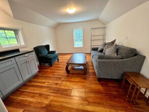 1404 NY-28, West Hurley, NY à louer Photo de l’immeuble– Image 1 sur 5