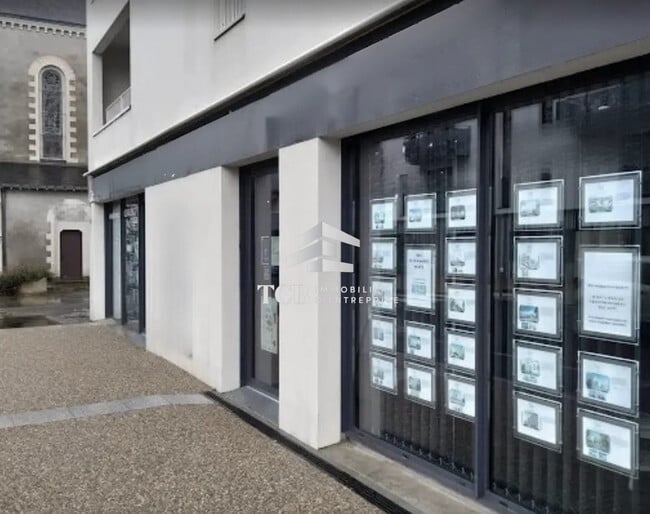 Plus de détails pour Local commercial à louer