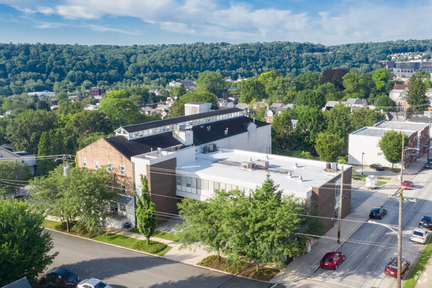 101 E 8th Ave, Conshohocken, PA à louer - Aérien – Image 3 sur 8