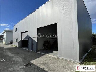 Plus de détails pour Local d'activités à louer