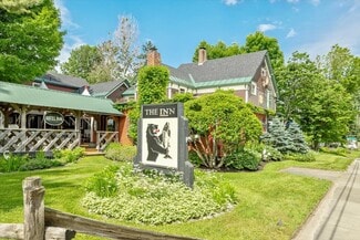 Plus de détails pour 241 Main St, Montgomery Center, VT - Hôtellerie à vendre