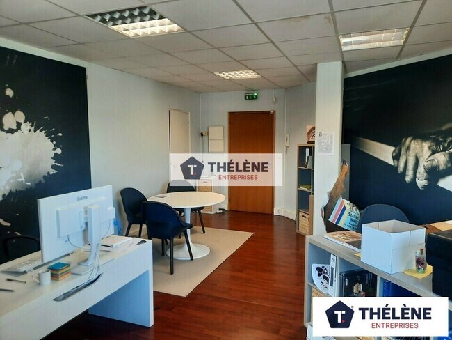Plus de détails pour Bureau à vendre