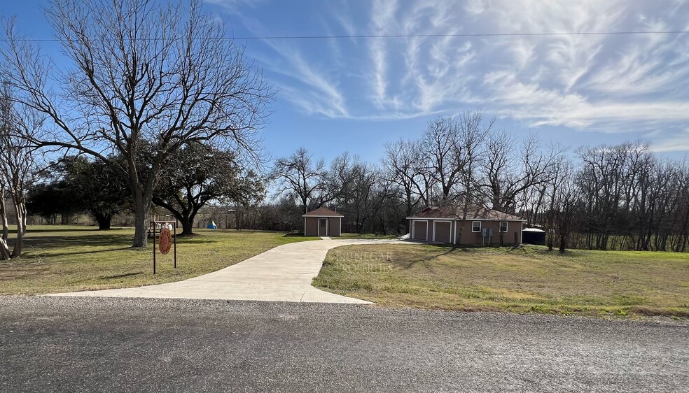 1800 County Road 330, Granger, TX à vendre - Photo principale – Image 1 sur 7