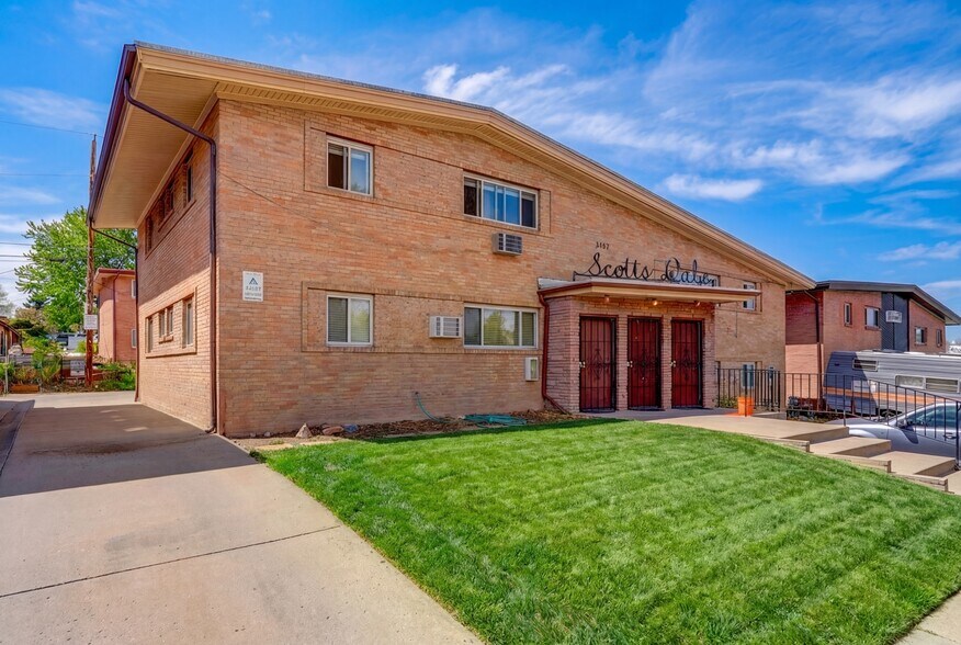 5547 S Grant St, Littleton, CO à vendre - Photo de l’immeuble – Image 2 sur 17