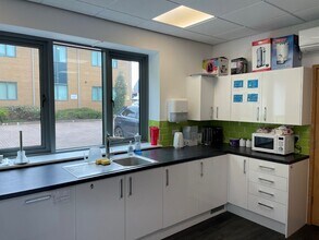 Golf Course Ln, Filton à louer Photo intérieure– Image 2 sur 5