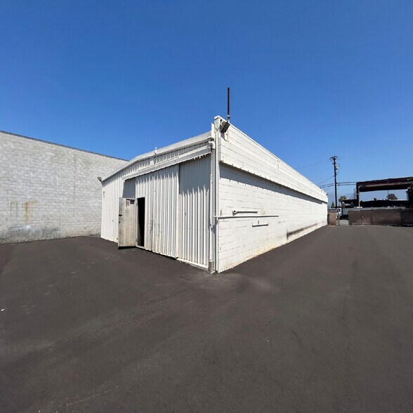 1202 Price Ave, Pomona, CA à louer - Photo de l’immeuble – Image 2 sur 5