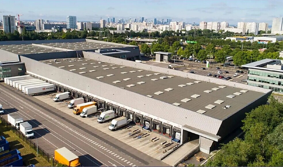 Bureau dans Gennevilliers à louer - Photo de l’immeuble – Image 1 sur 15