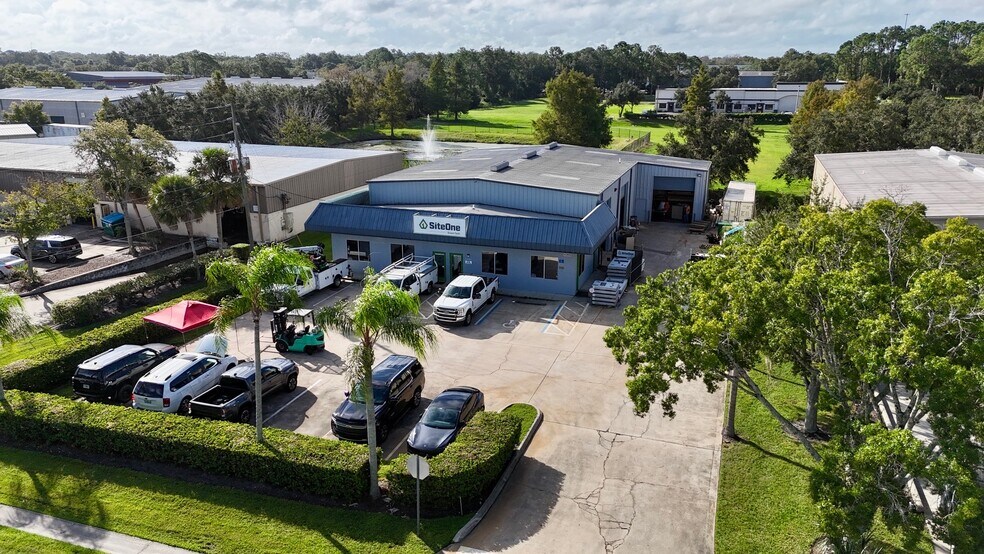 4305 St. John's Pky, Sanford, FL à louer - Photo de l’immeuble – Image 3 sur 7