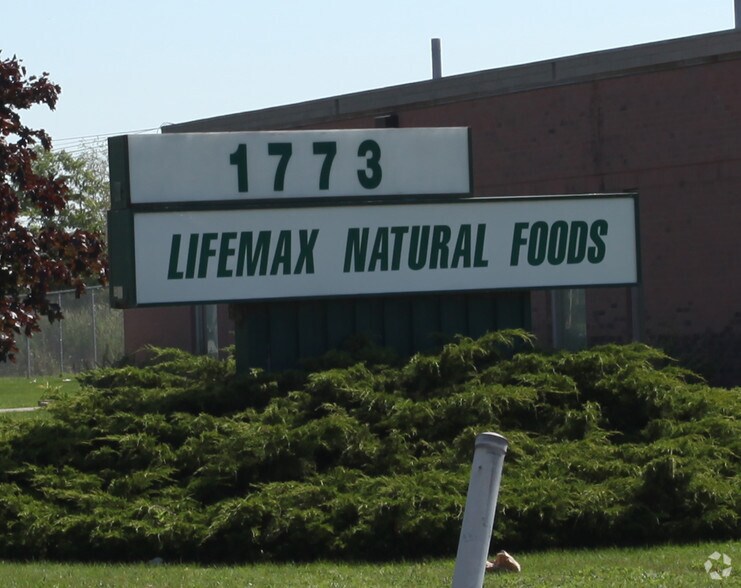 1773 Bayly St, Pickering, ON à louer - Photo de l’immeuble – Image 3 sur 3